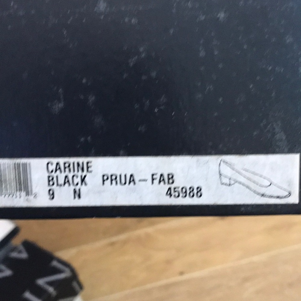 Rangoni Pumps - image 6